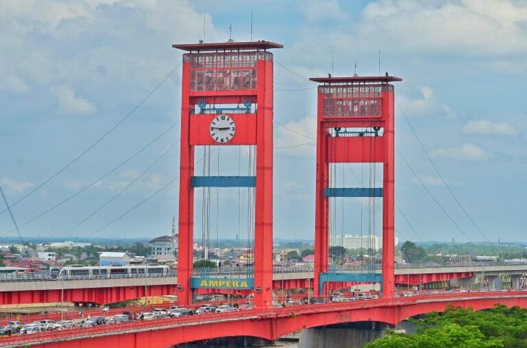 Pempek Palembang Asli di Jakarta: Gang Losupan sejak 1696