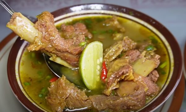 Warung Soto Tulang Kikil Socah: Surganya Kikil