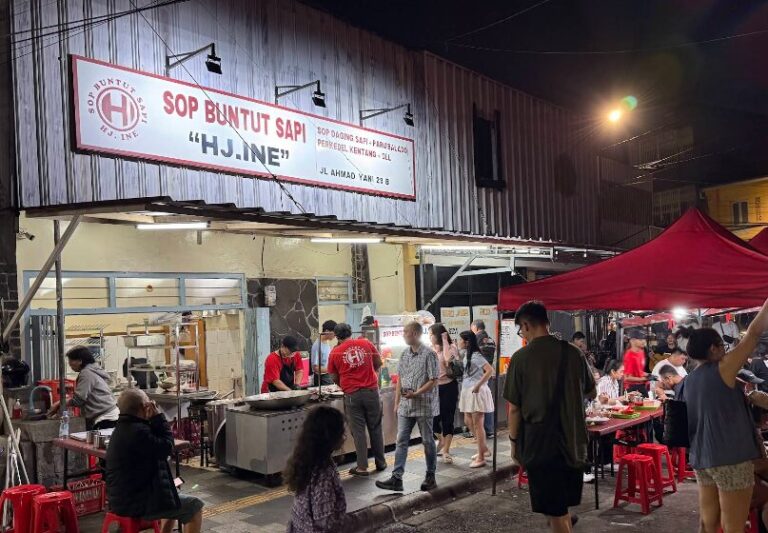 Sop Buntut Legendaris di Bandung:Resep Katering Keluarga