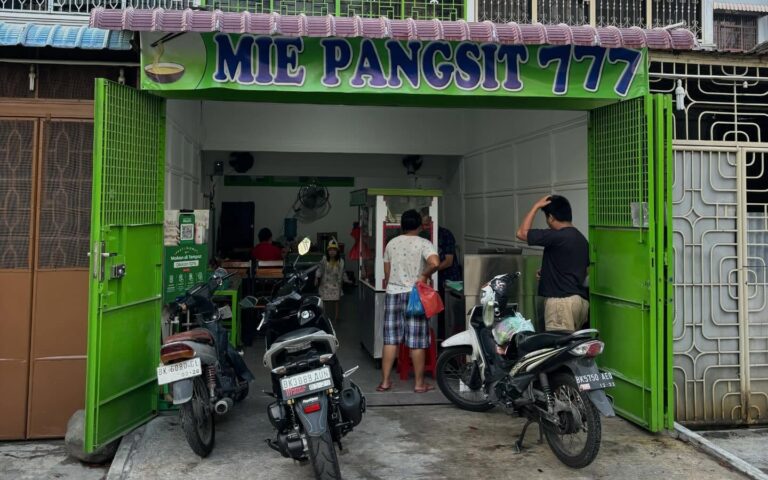Mie Pangsit 777 Medan, Rasa Gurih dan Harga Terjangkau
