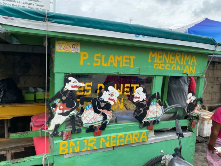 Es Duren Pak Slamet: Murah Meriah, Rasa Bintang Lima di Jakarta Timur