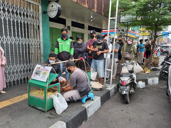 Cungkring Pak Jumat: Kuliner Kaki Lima Legendaris dari Bogor