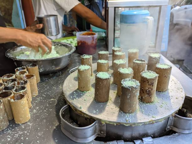 Kue Putu Bambu Jajanan Tradisional yang Bikin Nostalgia