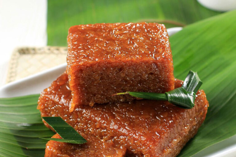 Kue Wajik: Kudapan Manis Penuh Makna dari Jawa Tengah