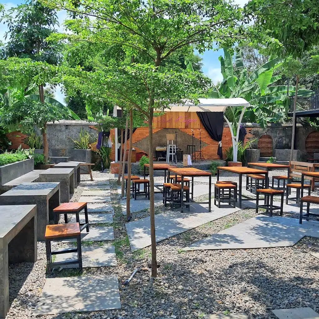 Cafe Balok Kayu
