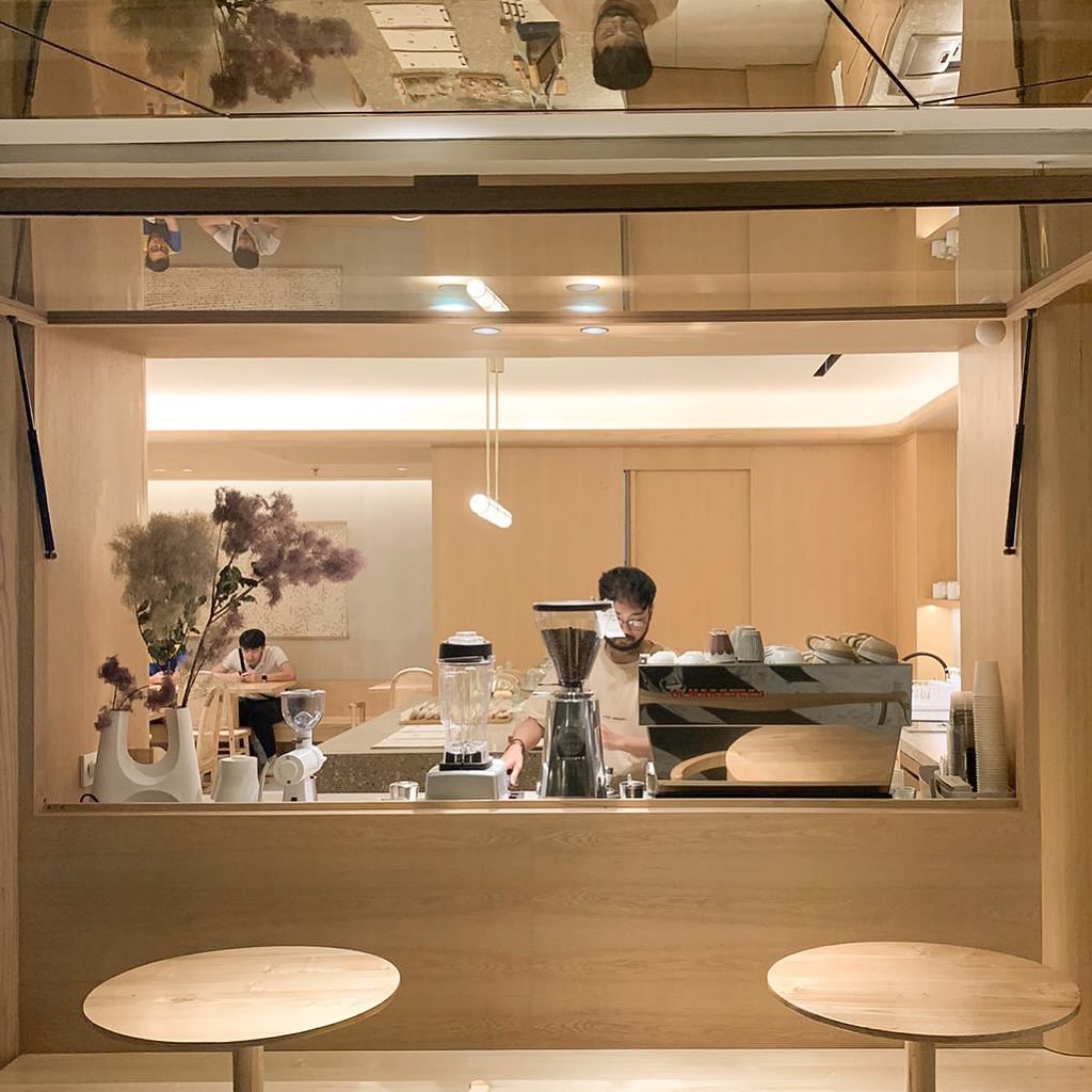 Tempat Nongkrong di Jakarta Barat Guten Morgen Coffee Lab & Shop