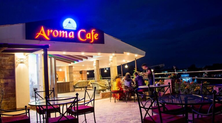 4 Rekomendasi Cafe di Riau Menikmati Suasana Hangat dan Lezat