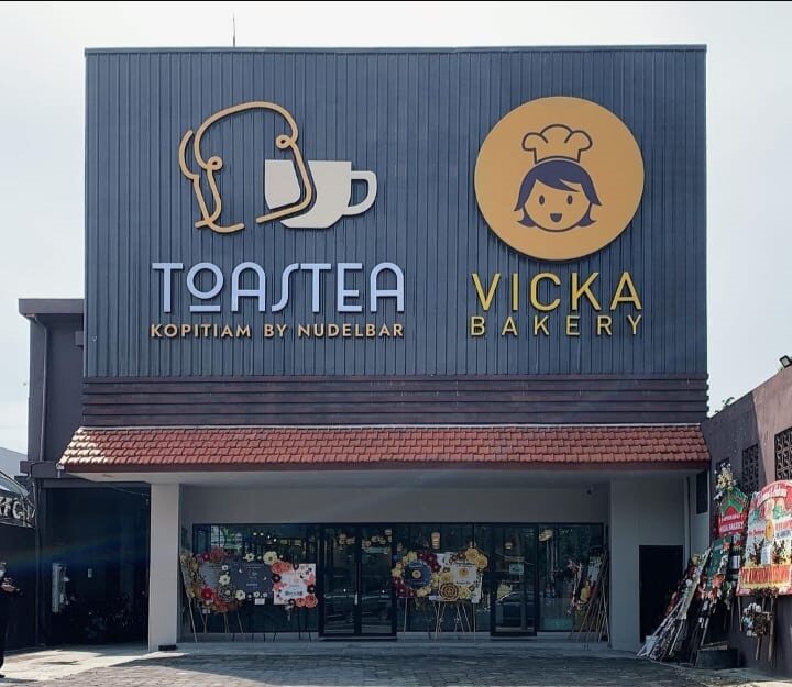 cafe bisa merokok ToasTea