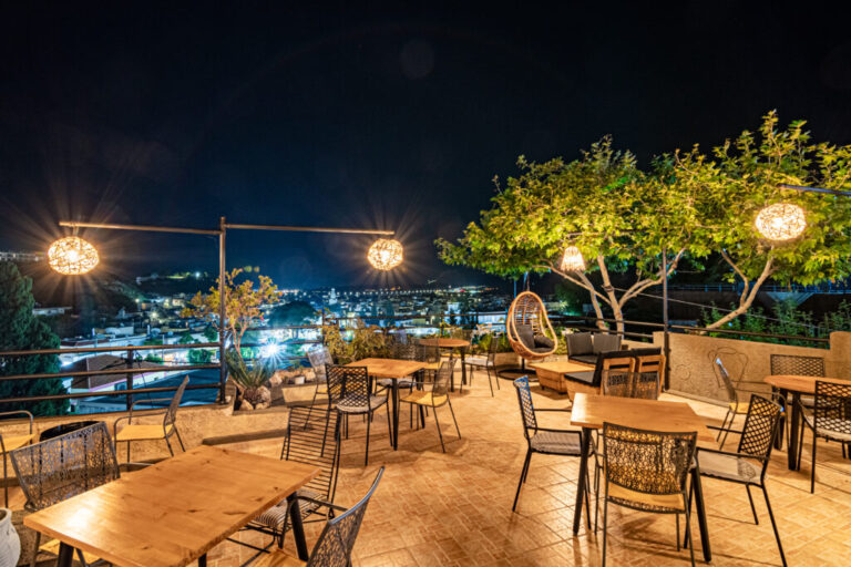 5 Kafe dengan Rooftop Kece di Solo Super Cozy dan Instagramble