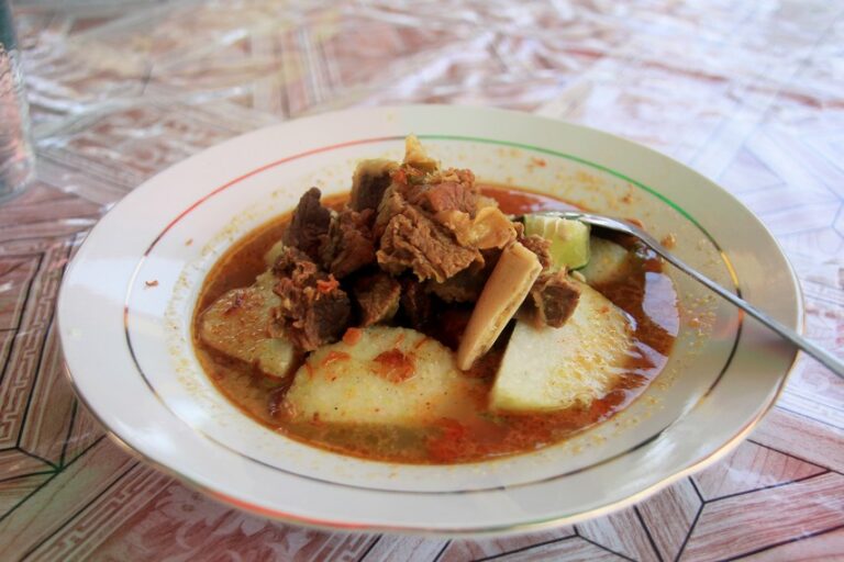 Menikmati Soto Sumbawa, Hidangan Lezat Khas NTB