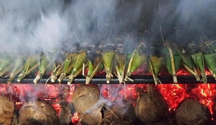 Lemper Pengkang, Camilan Bakar Khas Pontianak yang Bikin Ketagihan
