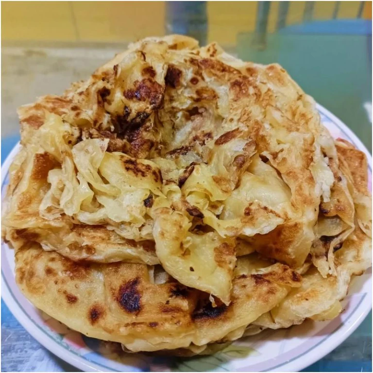 Roti Canai Menu Sarapan Pagi Khas Melayu yang Tak Pernah Kehilangan Pesonanya
