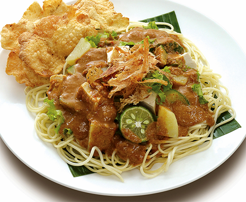 Mengungkap Asal-Usul Rujak Juhi Khas Betawi: Jejak Rasa dari Laut ke Kota Tua Jakarta